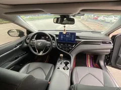 2021 Toyota Camry 2.5G Luxury, чёрный — фото 10