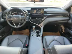 2023 Toyota Camry 2.0G Luxury, белый — фото 5