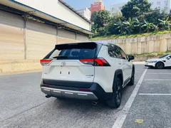 2022 Toyota RAV4 2.0L CVT 4WD Fashion, белый — фото 5