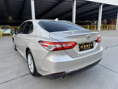 2022 Toyota Camry 2.0GVP Leading — фото 5
