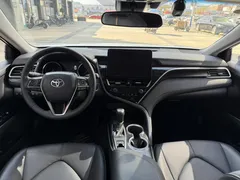 2022 Toyota Camry 2.0S Knight, белый — фото 7
