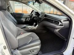 2022 Toyota Camry 2.0S Knight, белый — фото 8