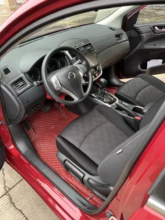 2021 Nissan Tiida 1.6L CVT, красный — фото 5
