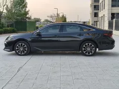 2022 Toyota Avalon 2.0L, чёрный — фото 3