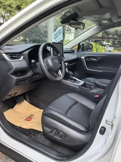 2022 Toyota RAV4 2.0L CVT 4WD Premium, белый — фото 4
