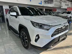 2022 Toyota RAV4 2.0L CVT 2WD Premium, белый — фото 3