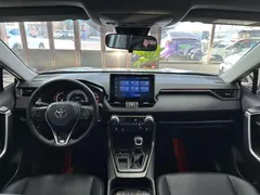 2022 Toyota RAV4 2.0L CVT 2WD Premium, белый — фото 11