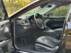 2022 Toyota Camry 2.0G Luxury, чёрный — фото 11