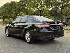 2022 Toyota Camry 2.0G Luxury, чёрный — фото 14