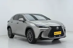 2022 Lexus NX 260 2WD — фото 3