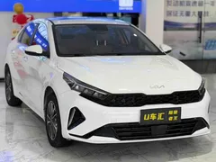 2023 Kia Cerato 1.5L IVT Luxury, белый — фото 3