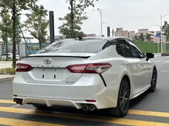 2022 Toyota Camry 2.0S Fashion, белый — фото 4