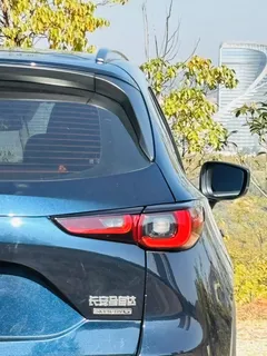 2022 Mazda CX-5 2.5L AT 4WD Premium, синий — фото 13