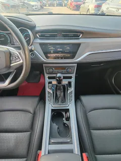 2021 Geely Emgrand UP 1.5L CVT Luxury — фото 6