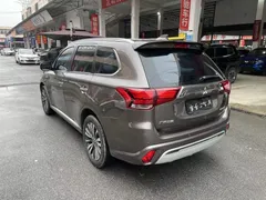 2021 Mitsubishi Outlander 2.4L 4WD 7-seat — фото 4