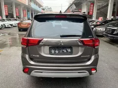 2021 Mitsubishi Outlander 2.4L 4WD 7-seat — фото 5