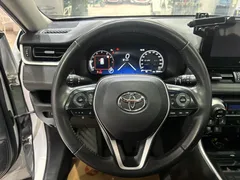 2023 Toyota RAV4 2.0L CVT 2WD Fashion Plus, белый — фото 10