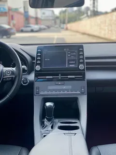 2021 Toyota Avalon 2.5L Luxury, чёрный — фото 18