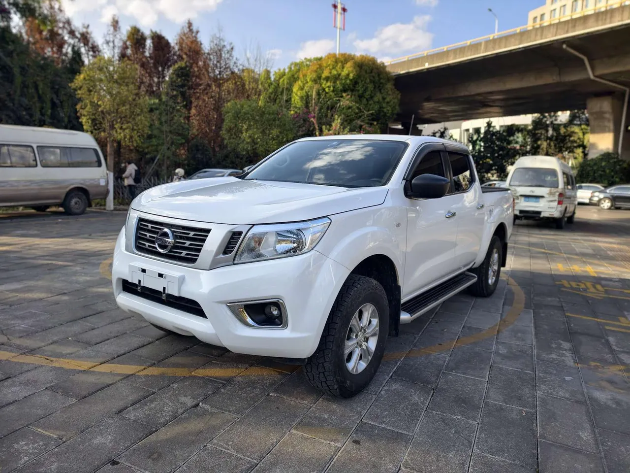 2022 Nissan Navara 2.5L MT 4WD Premium QR25