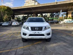 2022 Nissan Navara 2.5L MT 4WD Premium QR25, белый — фото 2
