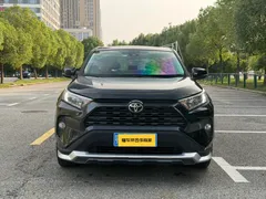 2022 Toyota RAV4 2.0L CVT 2WD Fashion Plus, чёрный — фото 2