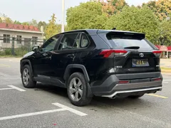 2022 Toyota RAV4 2.0L CVT 2WD Fashion Plus, чёрный — фото 11