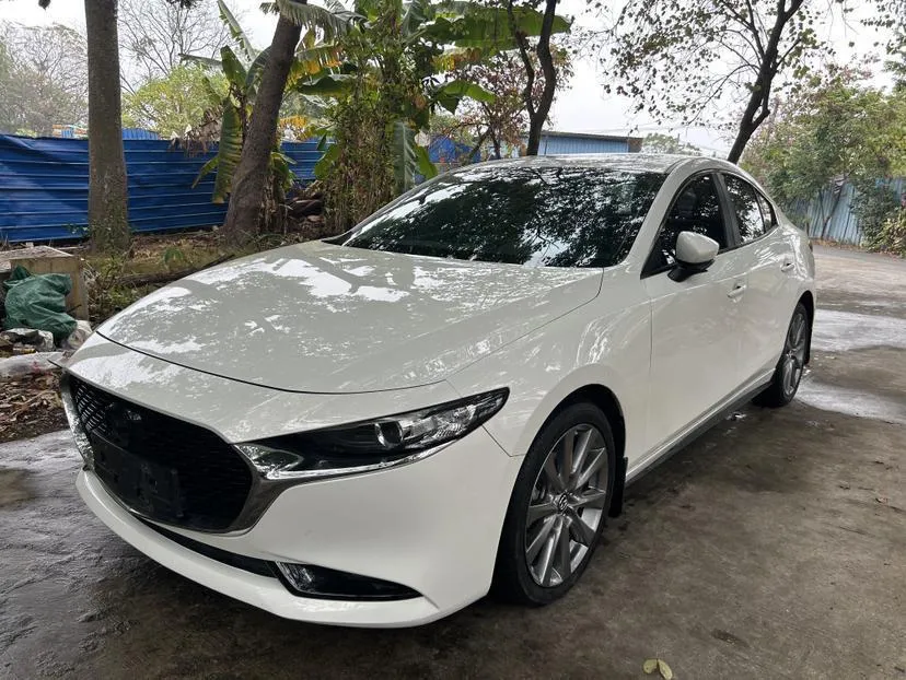 2022 Mazda Mazda3 2.0L AT