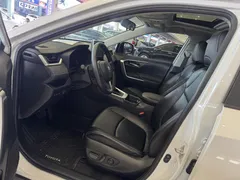 2022 Toyota RAV4 2.0L CVT 2WD Fashion, белый — фото 4