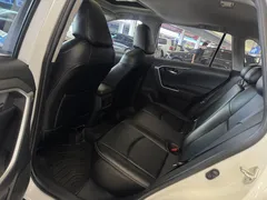 2022 Toyota RAV4 2.0L CVT 2WD Fashion, белый — фото 5