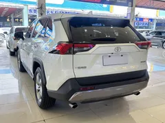 2022 Toyota RAV4 2.0L CVT 2WD Fashion, белый — фото 9