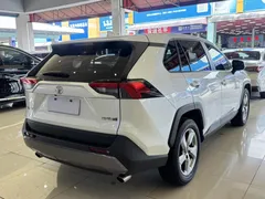 2022 Toyota RAV4 2.0L CVT 2WD Fashion, белый — фото 10