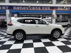 2022 Nissan X-Trail 2.0L 2WD Premium, белый — фото 4