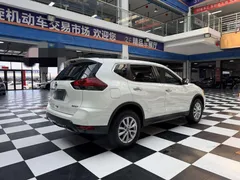 2022 Nissan X-Trail 2.0L 2WD Premium, белый — фото 17