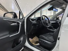2023 Toyota Wildlander 2.0L 2WD Luxury Plus, белый — фото 7