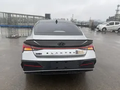 2023 Hyundai Elantra 1.5L CVT LUX Premium — фото 6