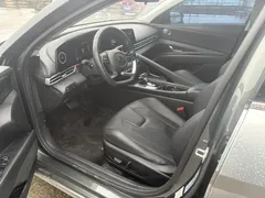 2023 Hyundai Elantra 1.5L CVT LUX Premium — фото 8