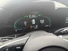 2023 Hyundai Elantra 1.5L CVT LUX Premium — фото 9