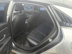 2023 Hyundai Elantra 1.5L CVT LUX Premium — фото 12
