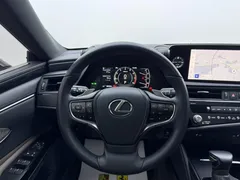 2022 Lexus ES 200 Excellence, белый — фото 11