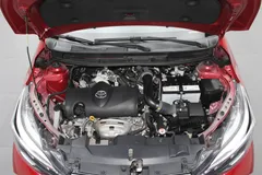 2022 Toyota Yaris L Zhixuan X 1.5L CVT Luxury Plus, красный — фото 17