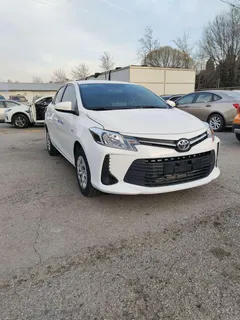 2022 Toyota Vios 1.5L CVT Chuangxing CARE, белый — фото 3