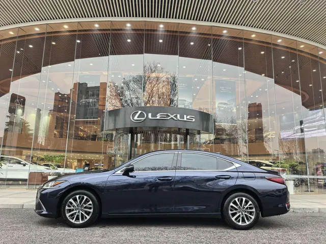 2021 Lexus ES 200 Excellence