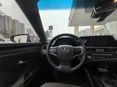 2021 Lexus ES 200 Excellence, синий — фото 12