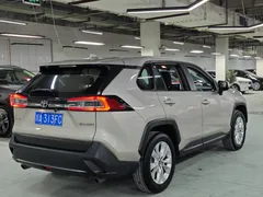2022 Toyota Wildlander 2.0L 2WD Leading — фото 11