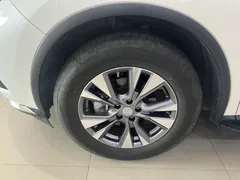 2021 Nissan Murano 2.5L XE 2WD Elite, белый — фото 3