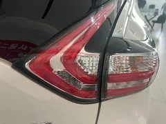 2021 Nissan Murano 2.5L XE 2WD Elite, белый — фото 9