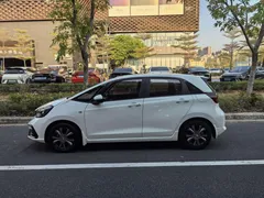 2022 Honda Fit 1.5L CVT Sunroof, белый — фото 5