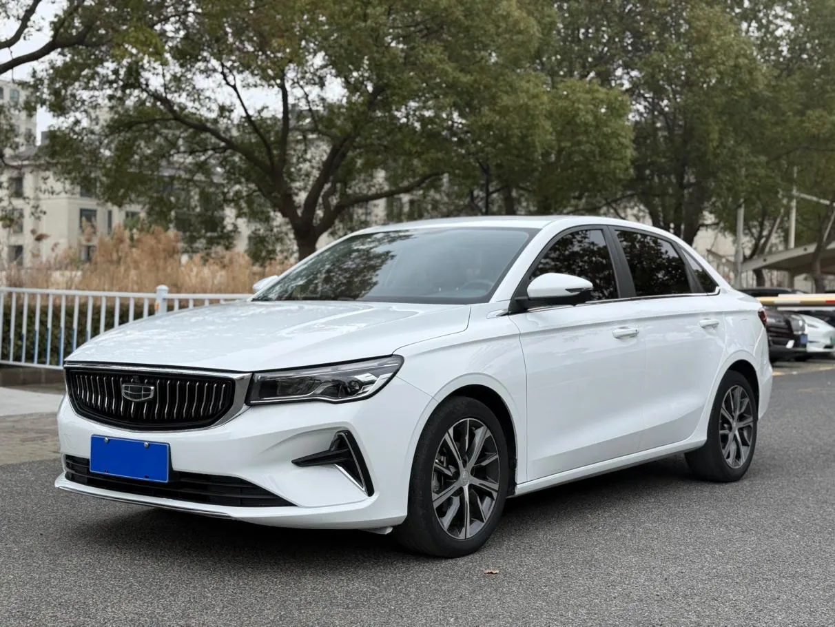 2022 Geely Emgrand 4th Gen 1.5L CVT Luxury