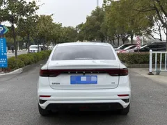 2022 Geely Emgrand 4th Gen 1.5L CVT Luxury, белый — фото 11