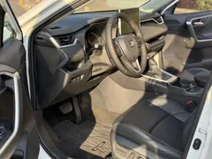 2021 Toyota Wildlander 2.0L 2WD Luxury, белый — фото 4
